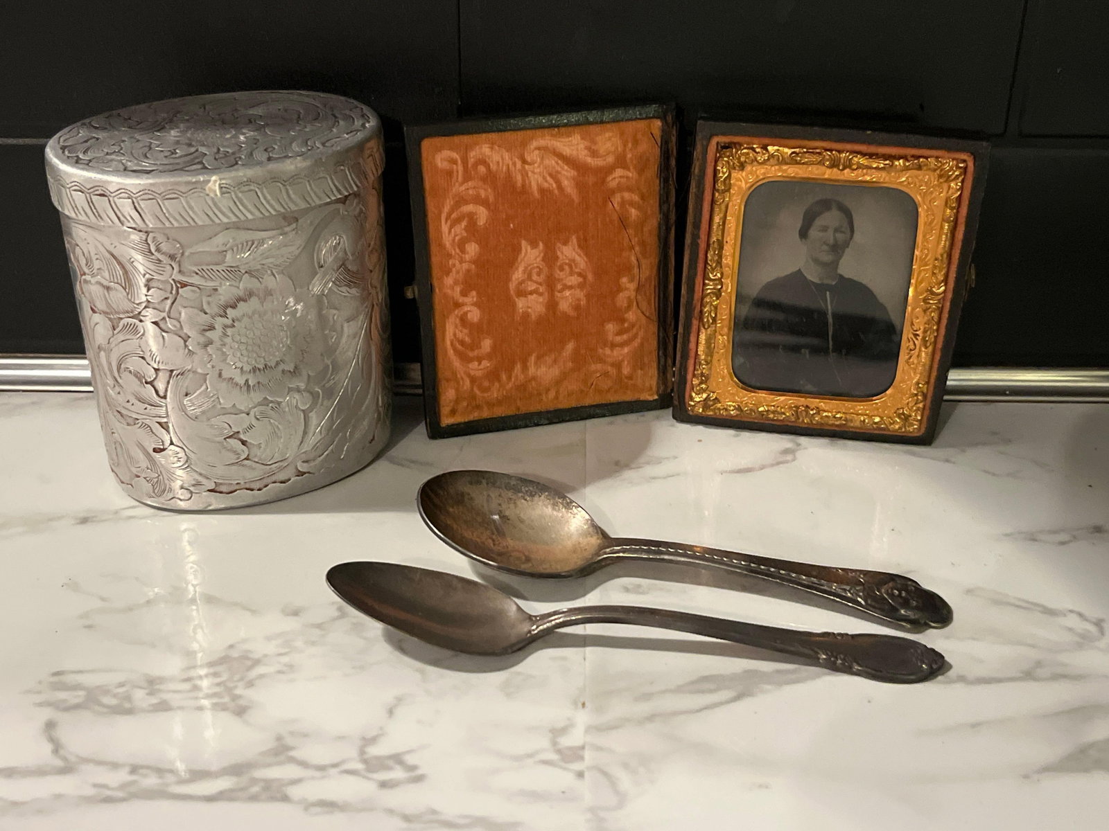 Gorham Silver & 19th-C. Photo Cases (1 of 9)