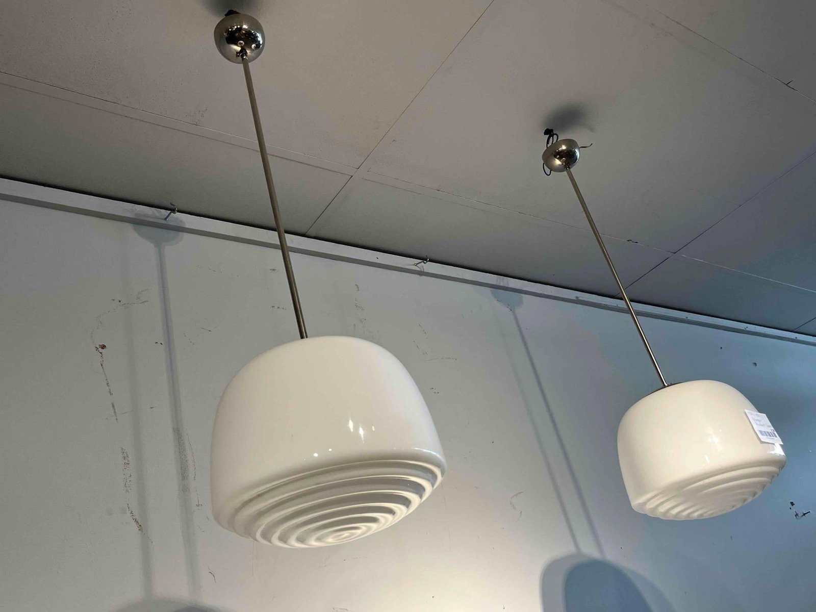Pair Guzzini Acrylic & Chrome NOS Pendant Lights (1 of 4)