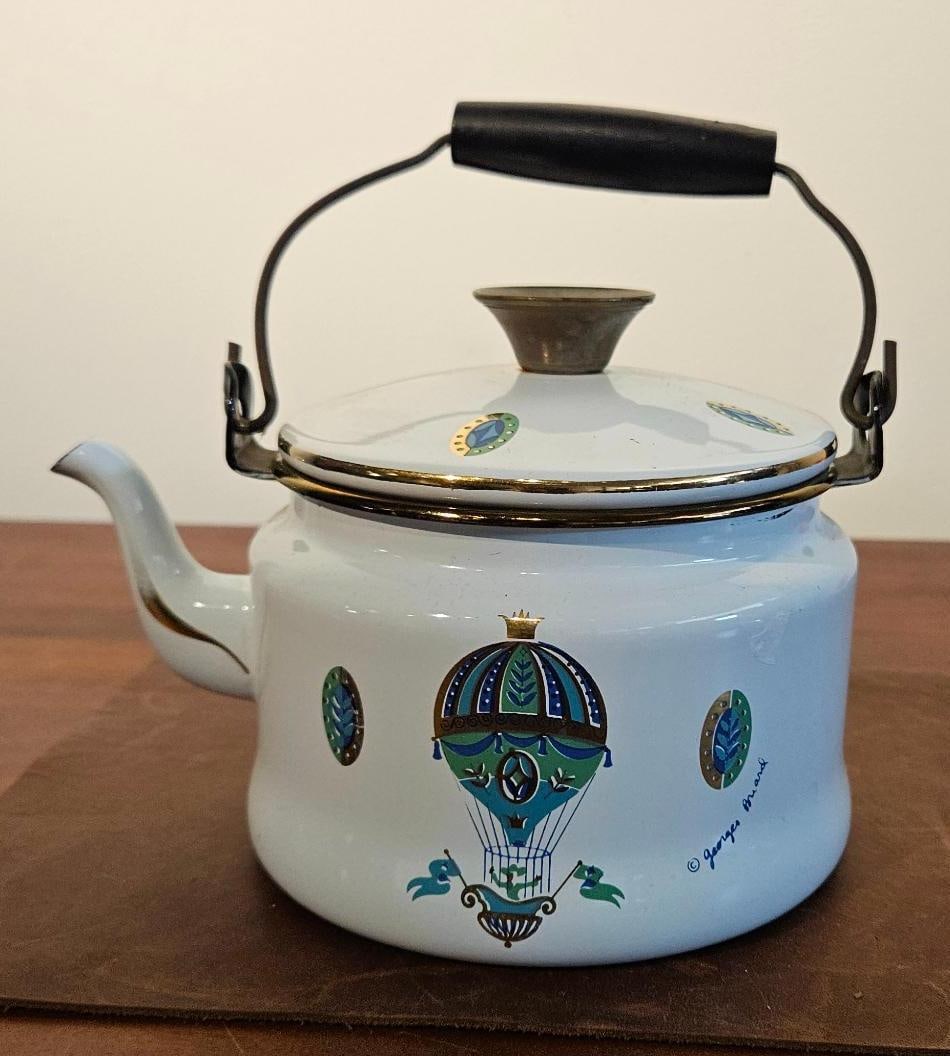 Georges Briard Enamel Balloon Kettle (1 of 5)