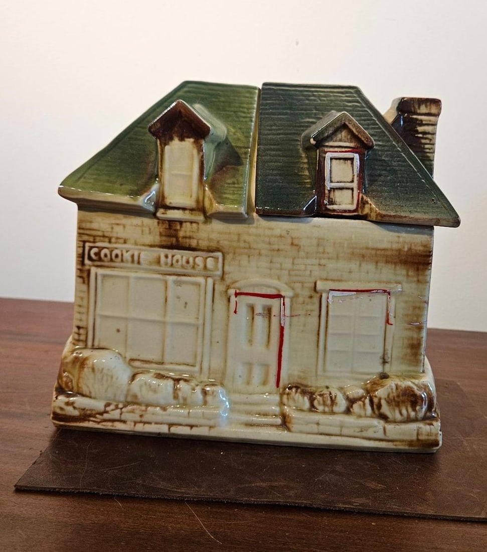 Mid-C. Ceramic Cookie House Jar w/ Lid (1 of 5)