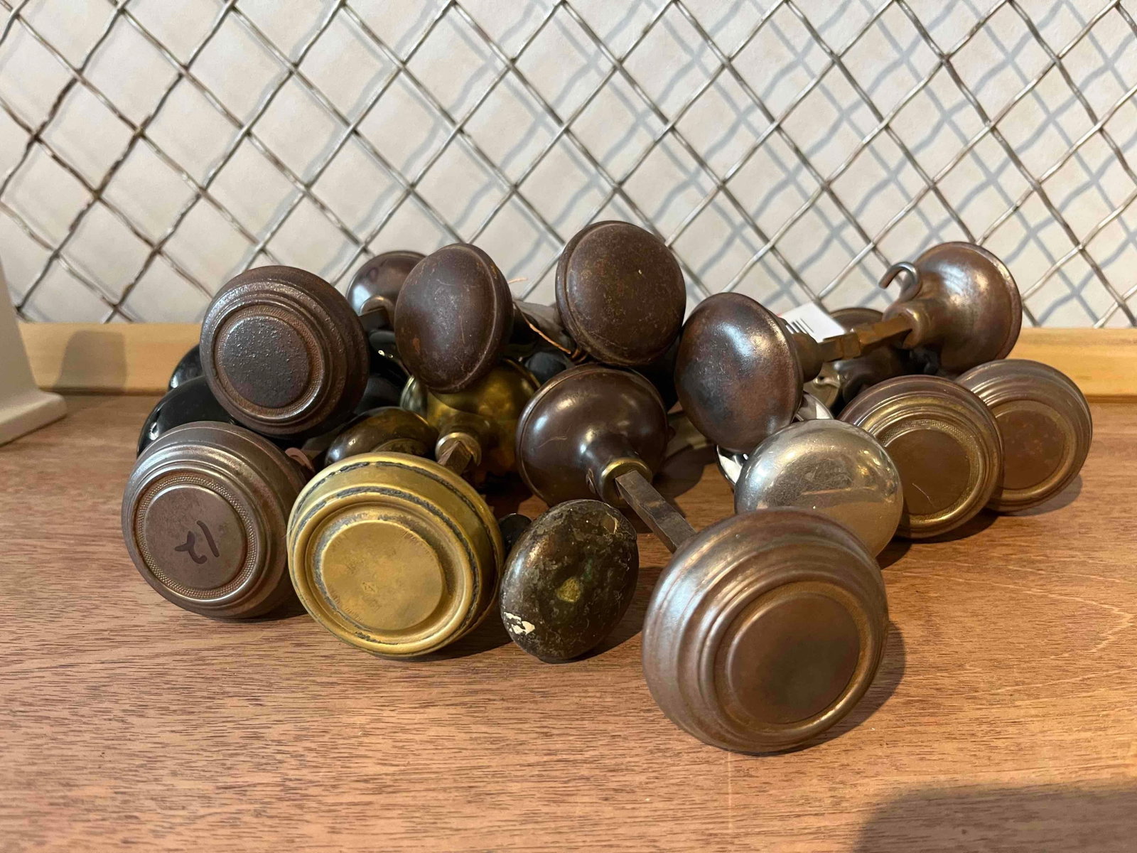 Brass, Bronze & Porc. Doorknobs (1 of 5)