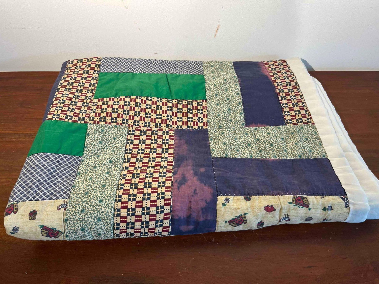 Handmade Patchwork Farm & Bandana Quilt (1 of 4)