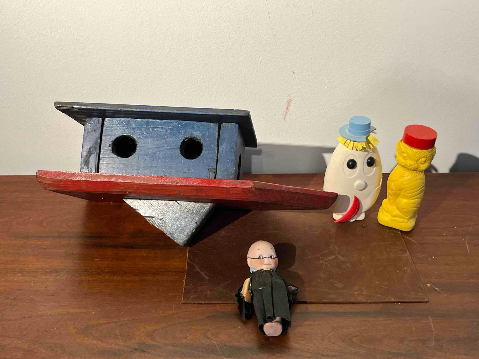 Folk Art Wood, Avon, Cat Shaker & Doll (1 of 9)