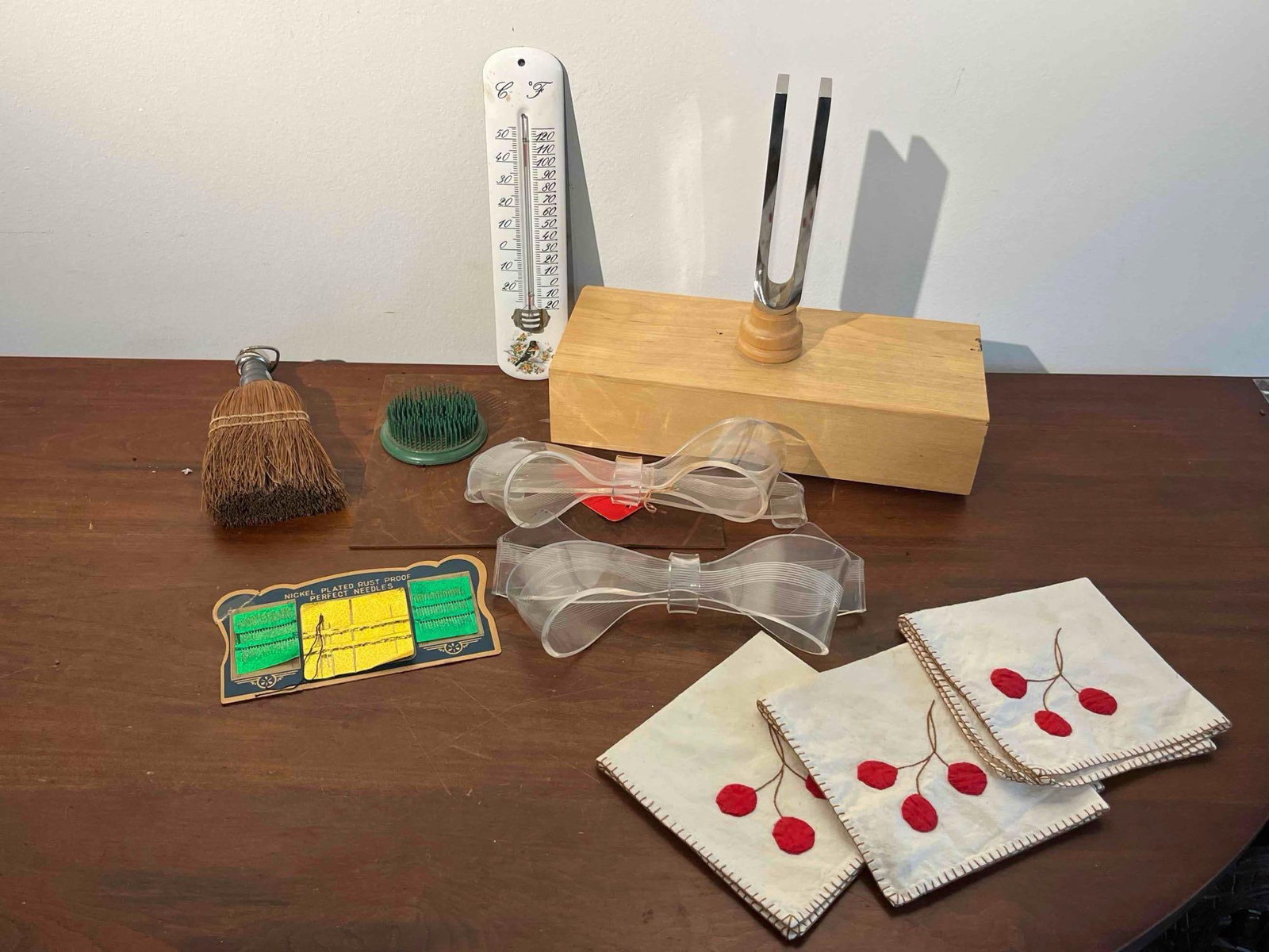 Household, Science & Sewing Notions (1 of 8)