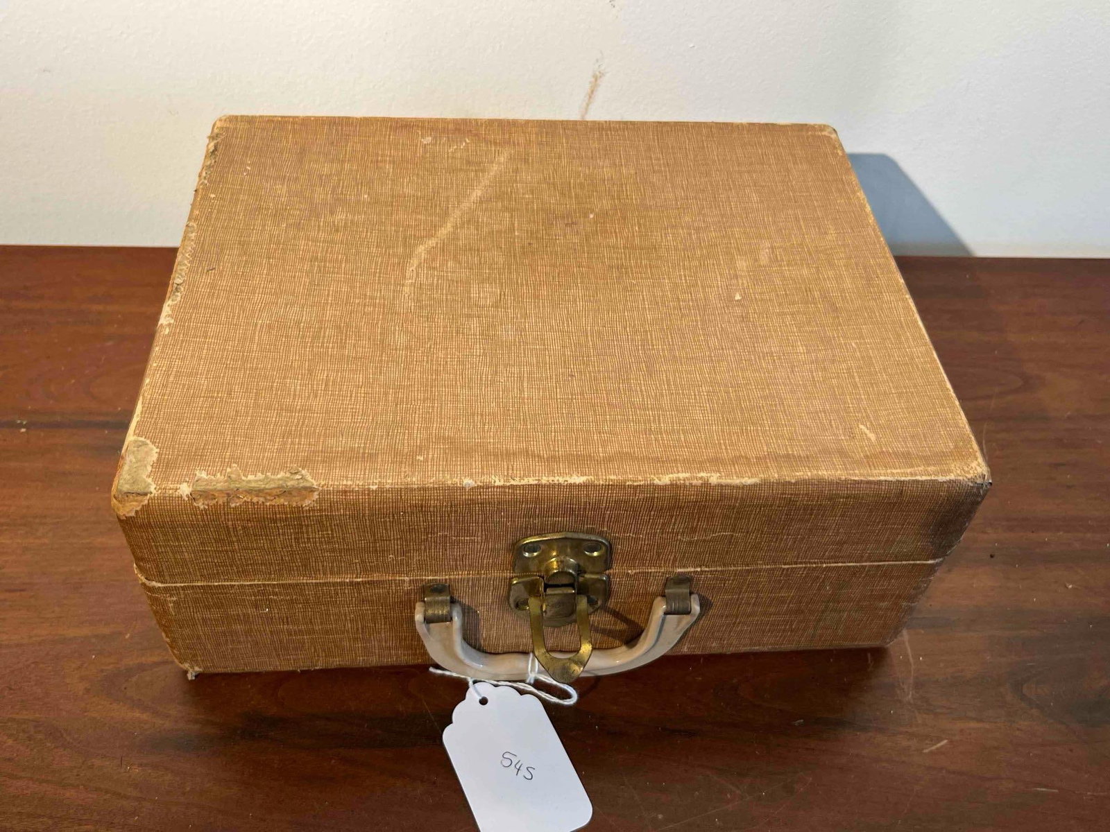 Beam Count Suitcase Record Player - 4