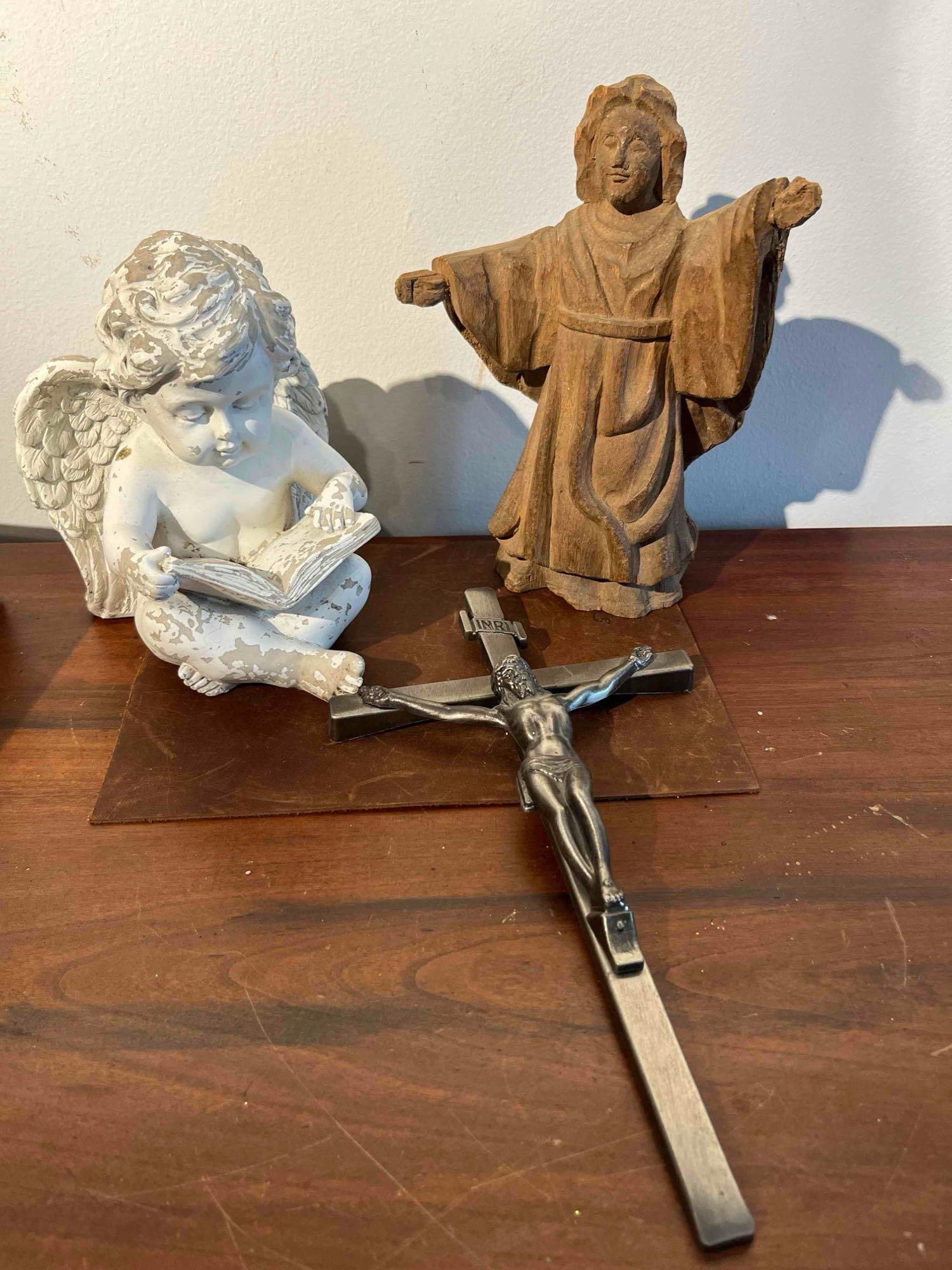 Lovell Mfg. Inc. Metal Crucifix & Items (1 of 10)
