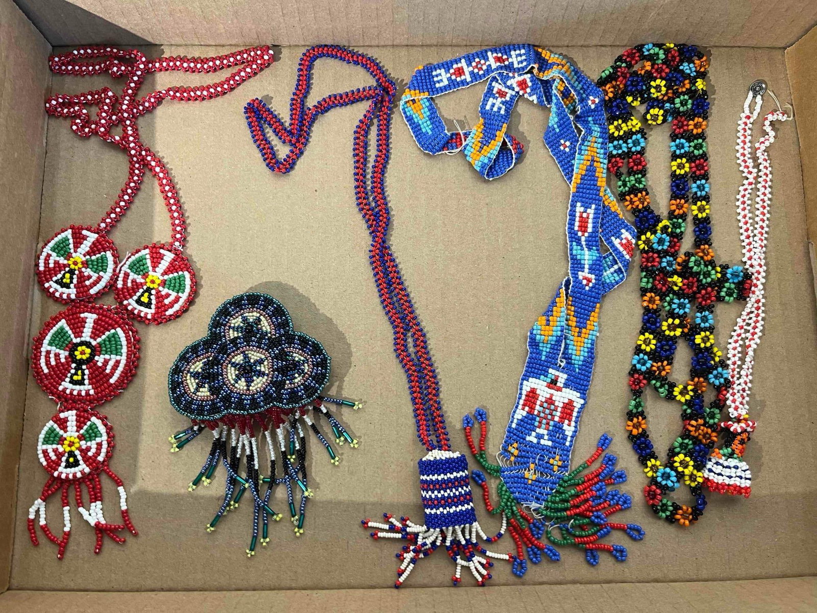 Native American Style Seed Bead Jewelry (1 of 5)
