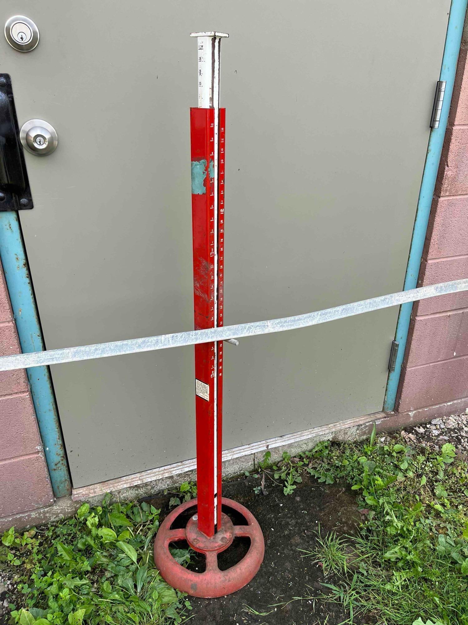 Pair Telescoping High Jump Standards - 2