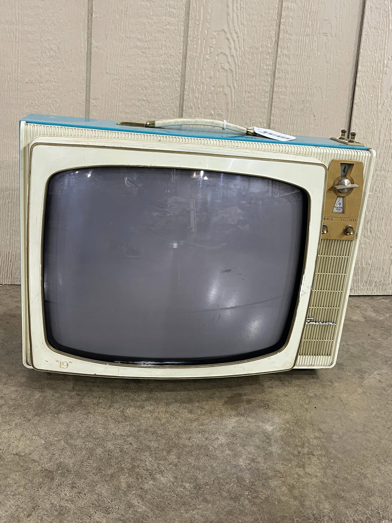 Emerson Portable Television (1 of 5)