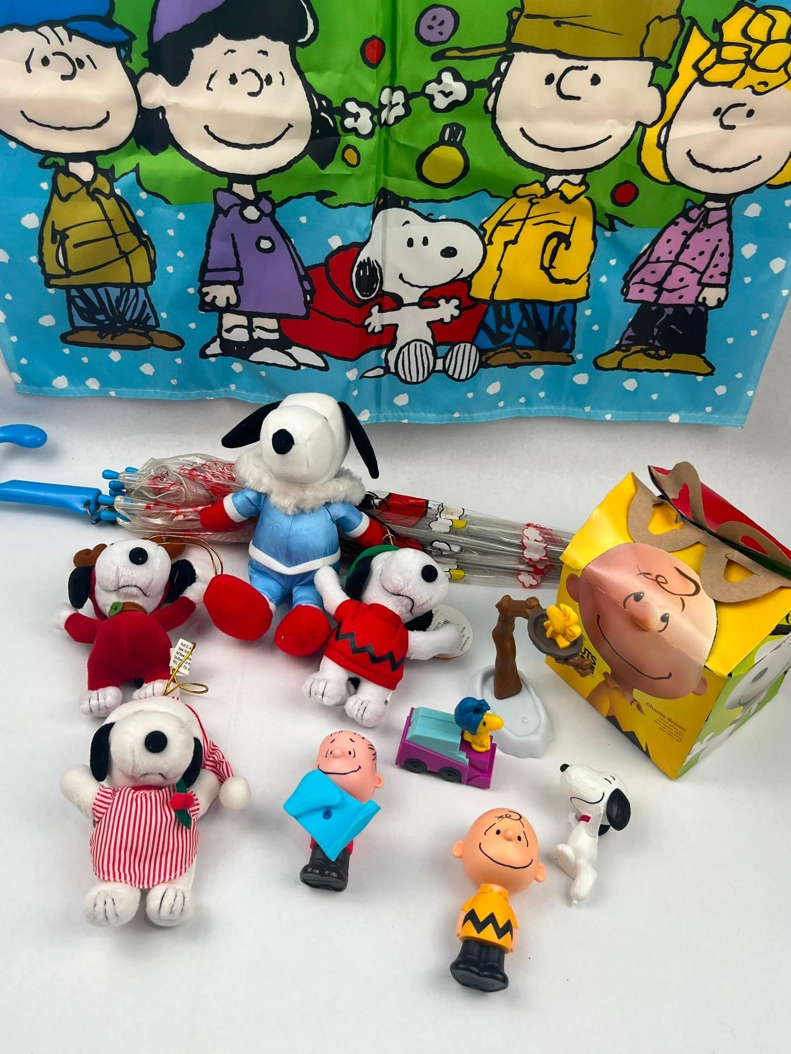 Peanuts Toys & Movie Memorabilia (1 of 8)