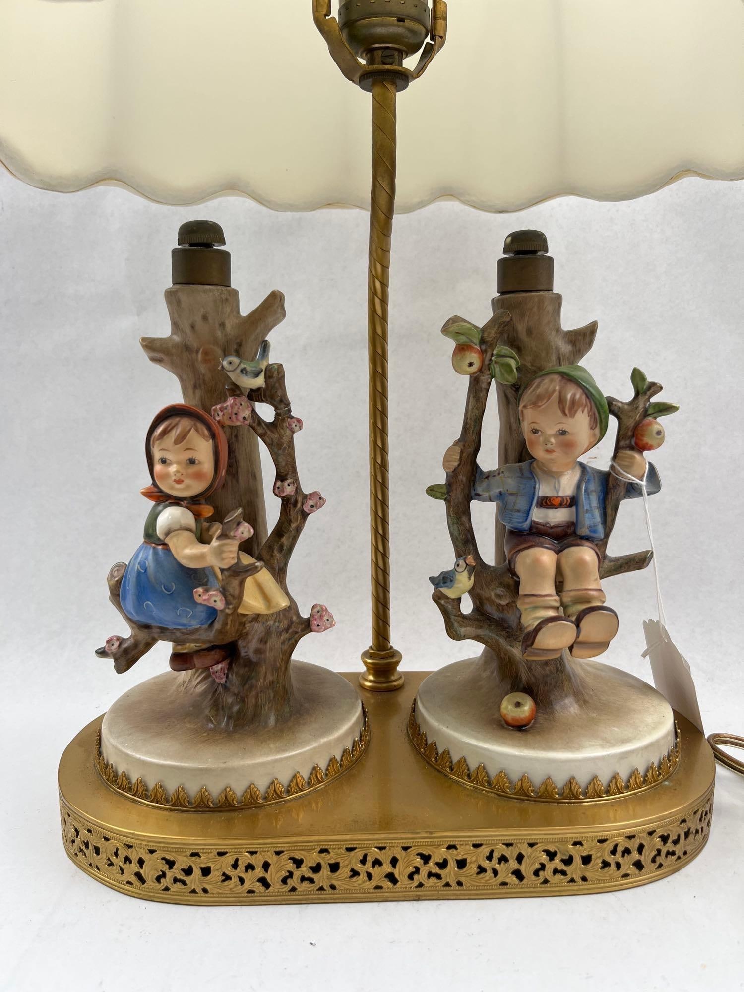 Goebel Hummel Apple Tree Boy/Girl Lamp (1 of 6)