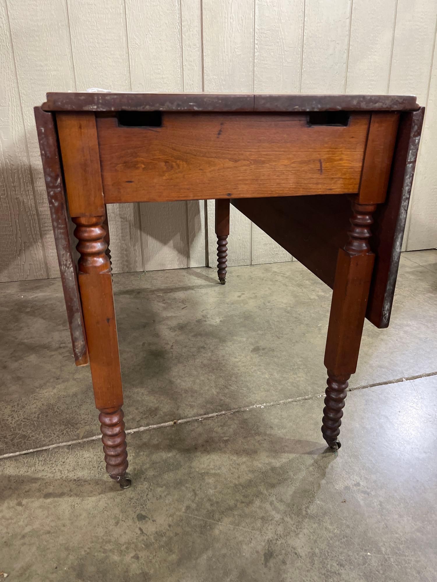 American 19th C. Cherry Drop Leaf Table - 3