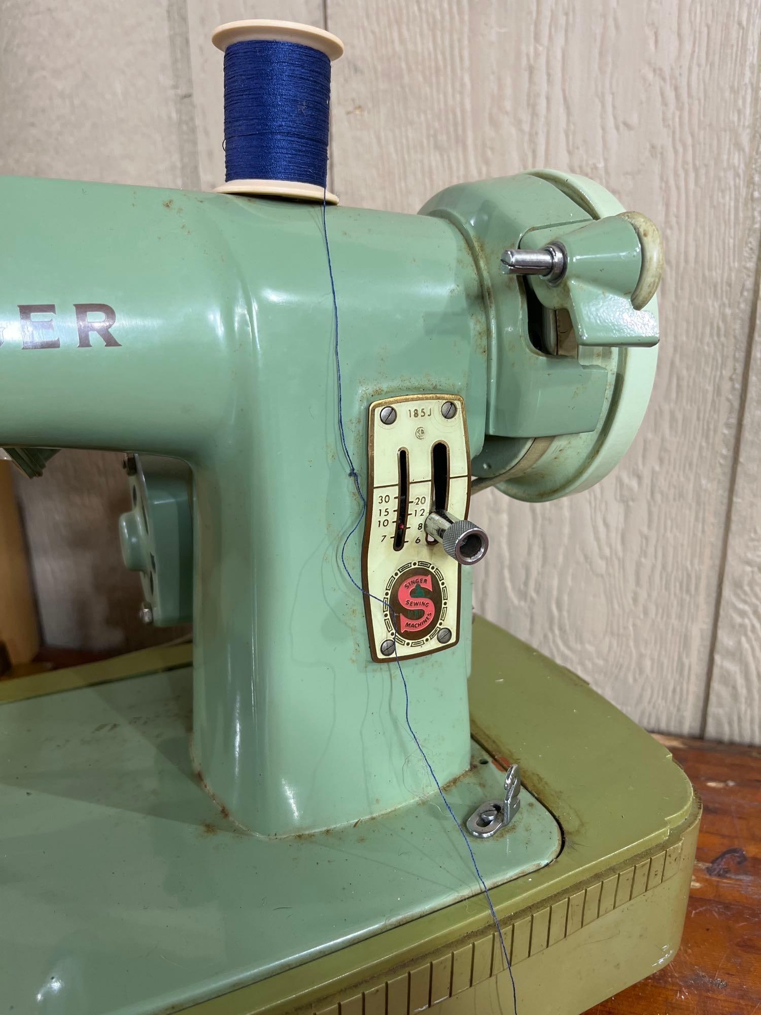 Singer Model 185J Sewing Machine w/Case - 4