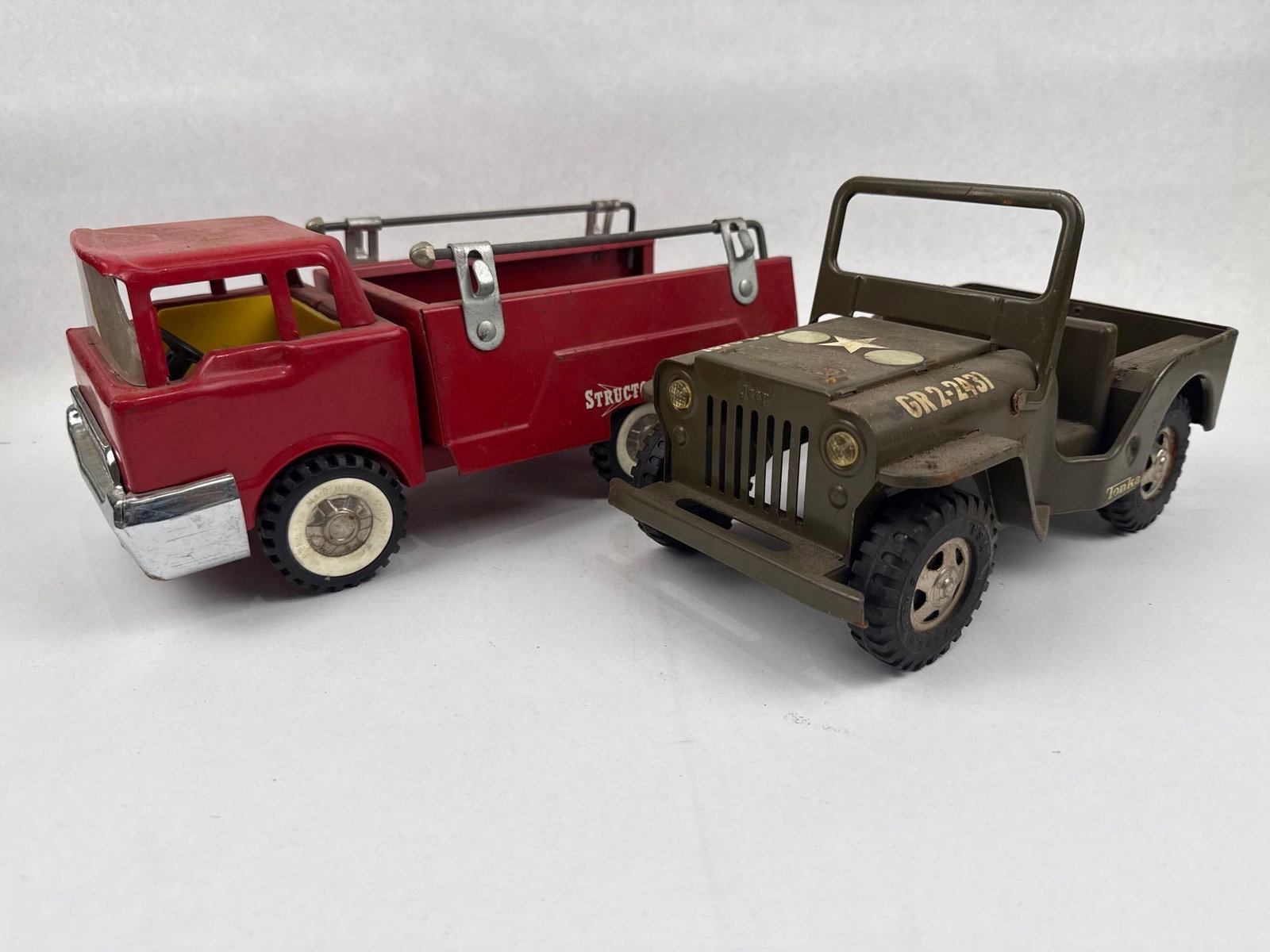 Structo Fire Dept Truck & Tonka Jeep (1 of 12)