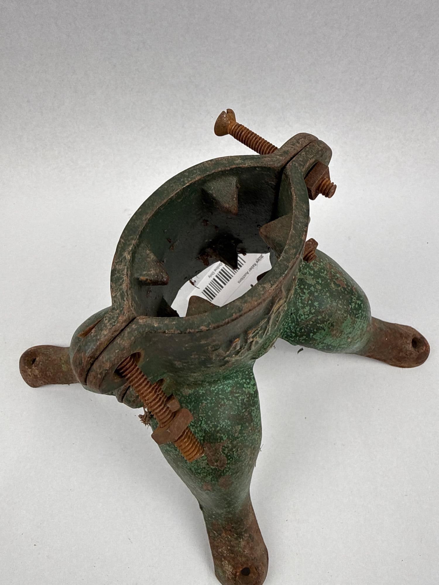 James Smart Mfg Cast Iron Tree Stand - 5