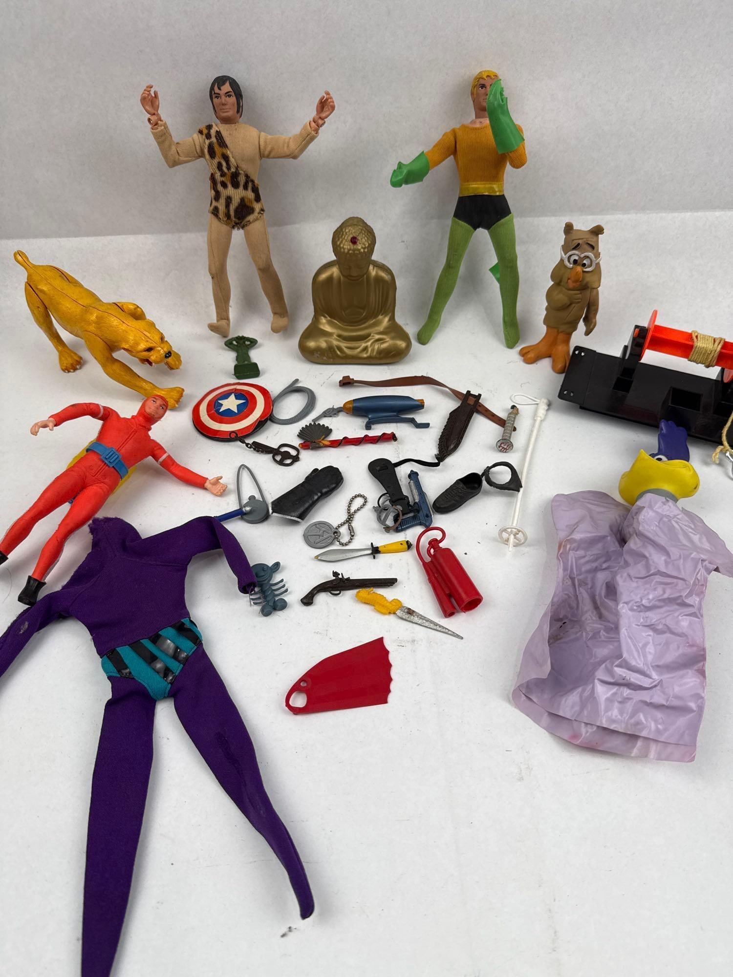 Articulated Action Figures & Toys (1 of 7)