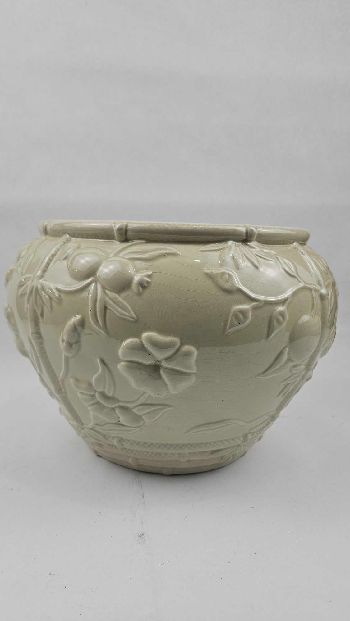 Relief Molded Botanical Ceramic Planter - 7