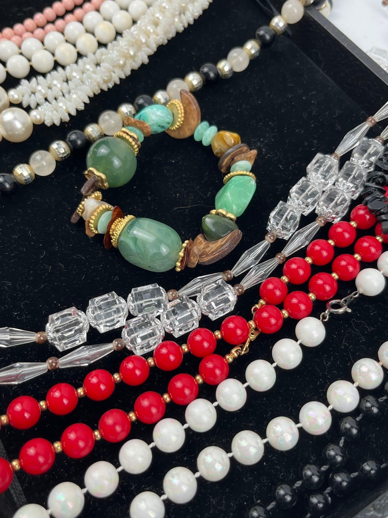 Collection Beaded Fashion Necklaces - 5