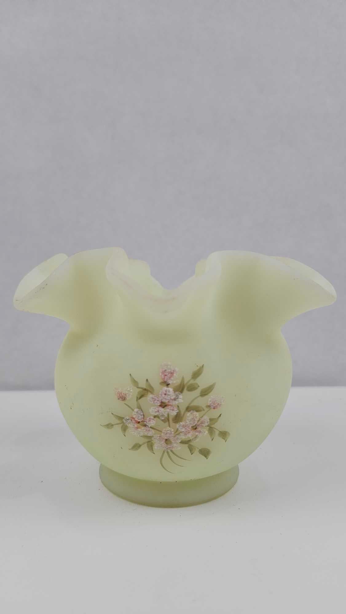 Fenton Pink Blossoms Custard Glass Vase (1 of 6)