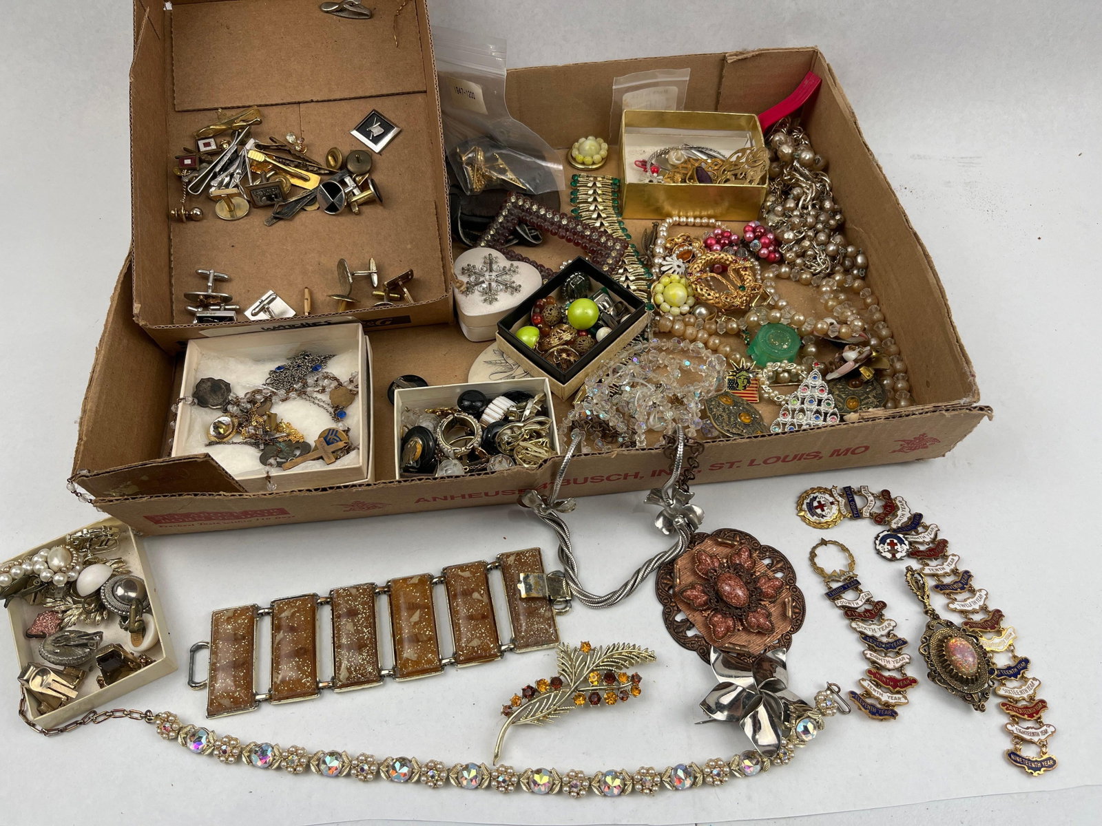 Jewelry, Men's & Religious Awards (1 of 9)