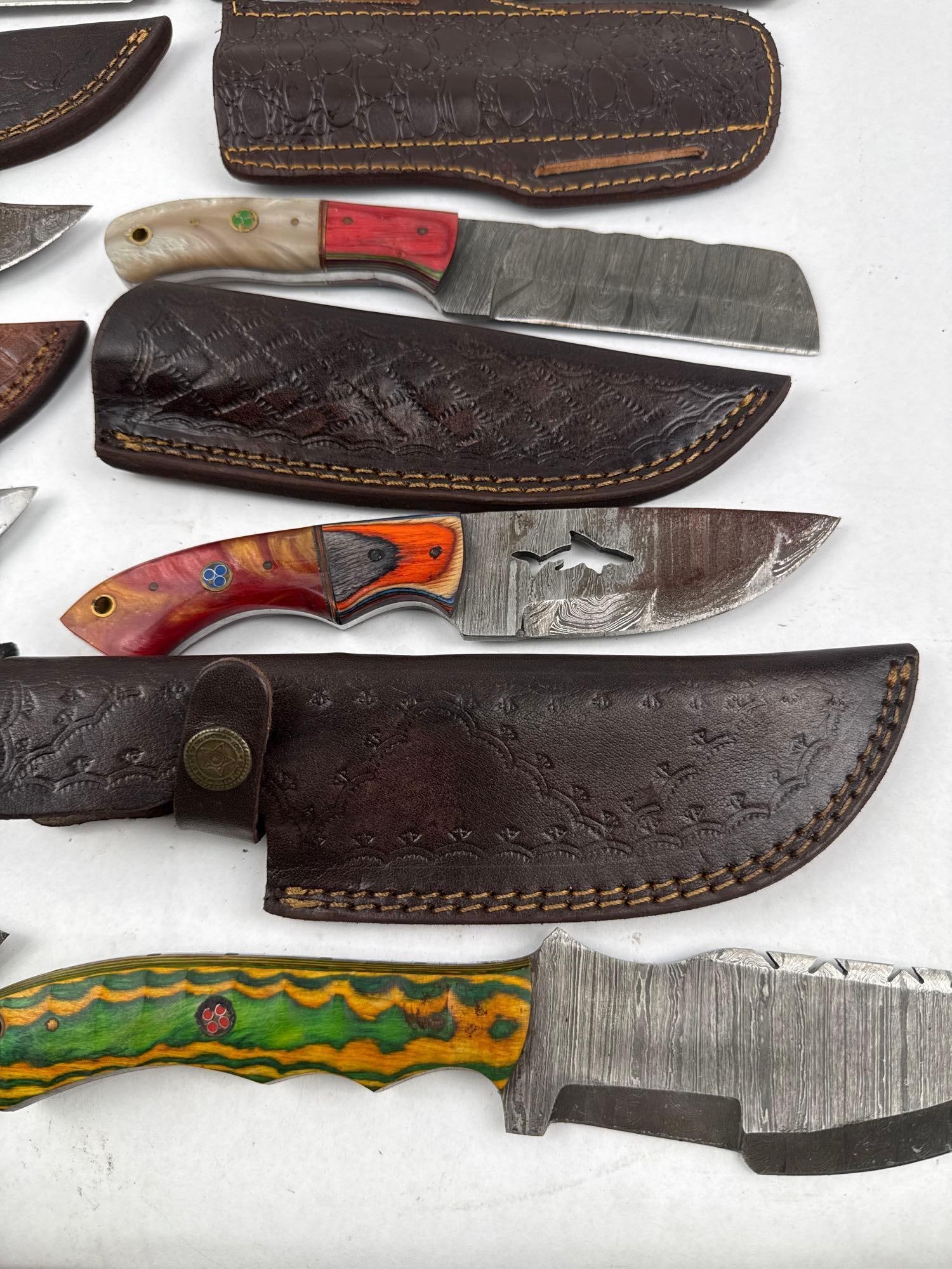 Set Custom Fixed-Blade Knives & Sheaths - 4