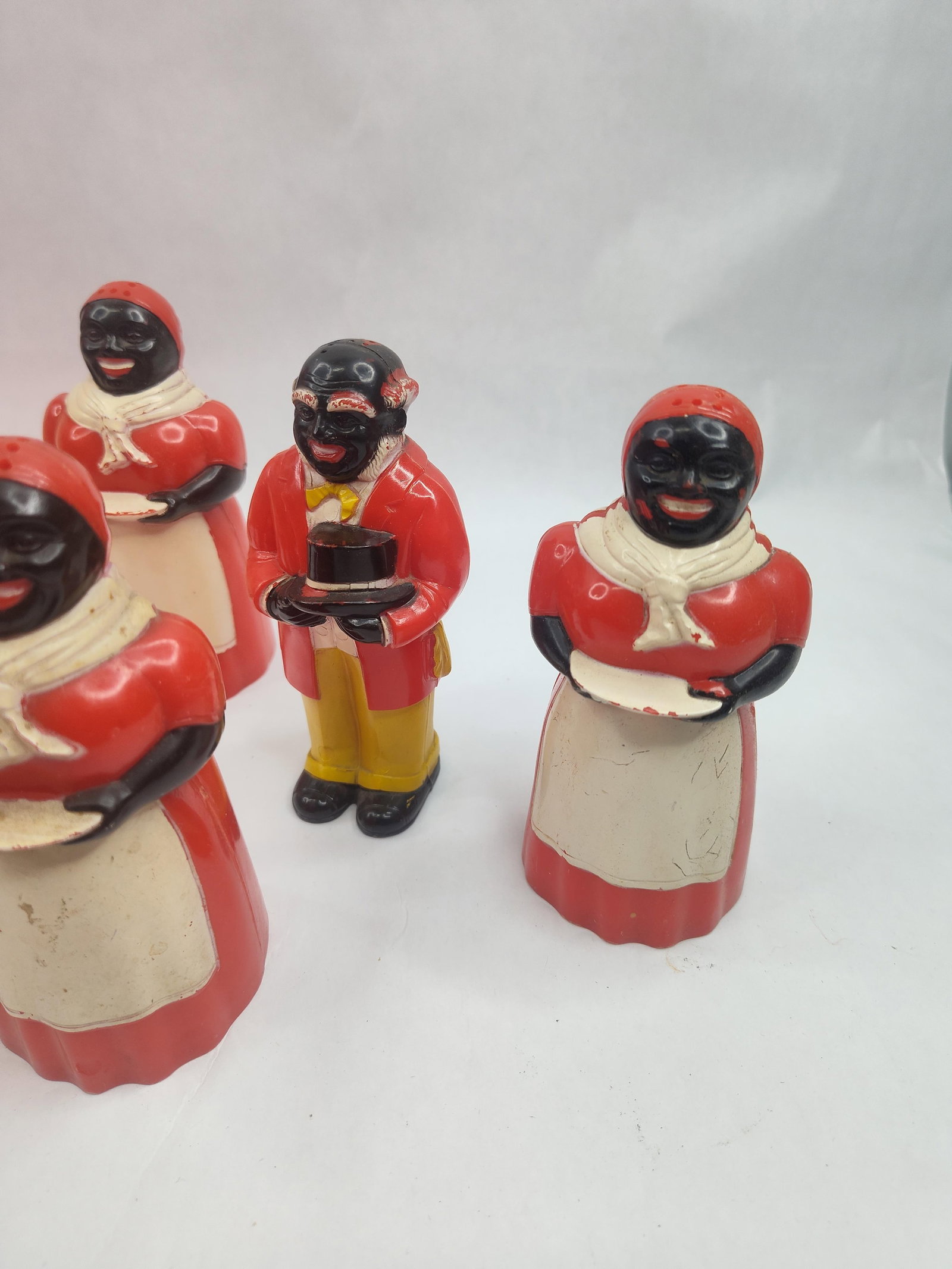 Mid-C. American Caricature Kitchenware - 5