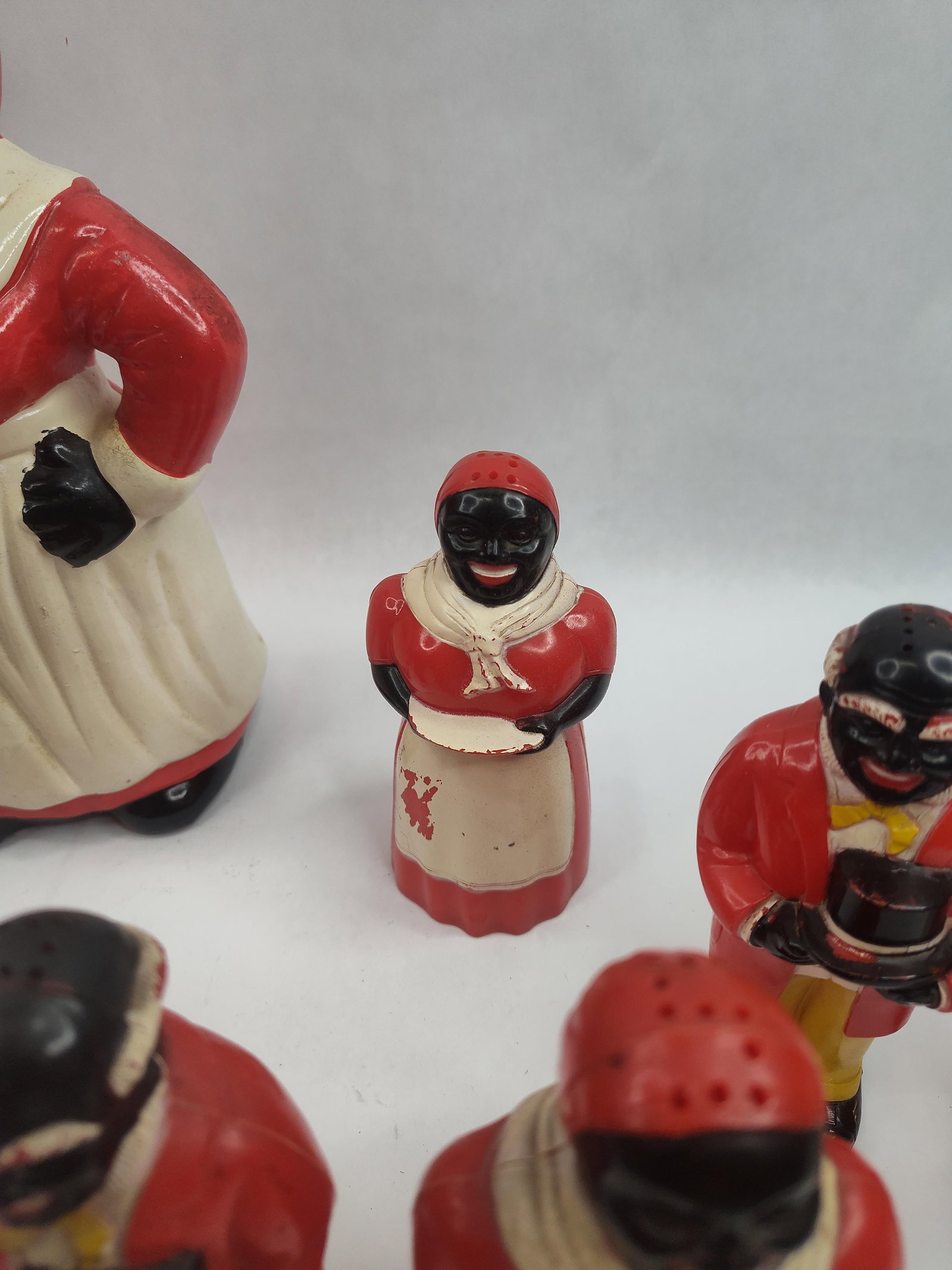Mid-C. American Caricature Kitchenware - 6