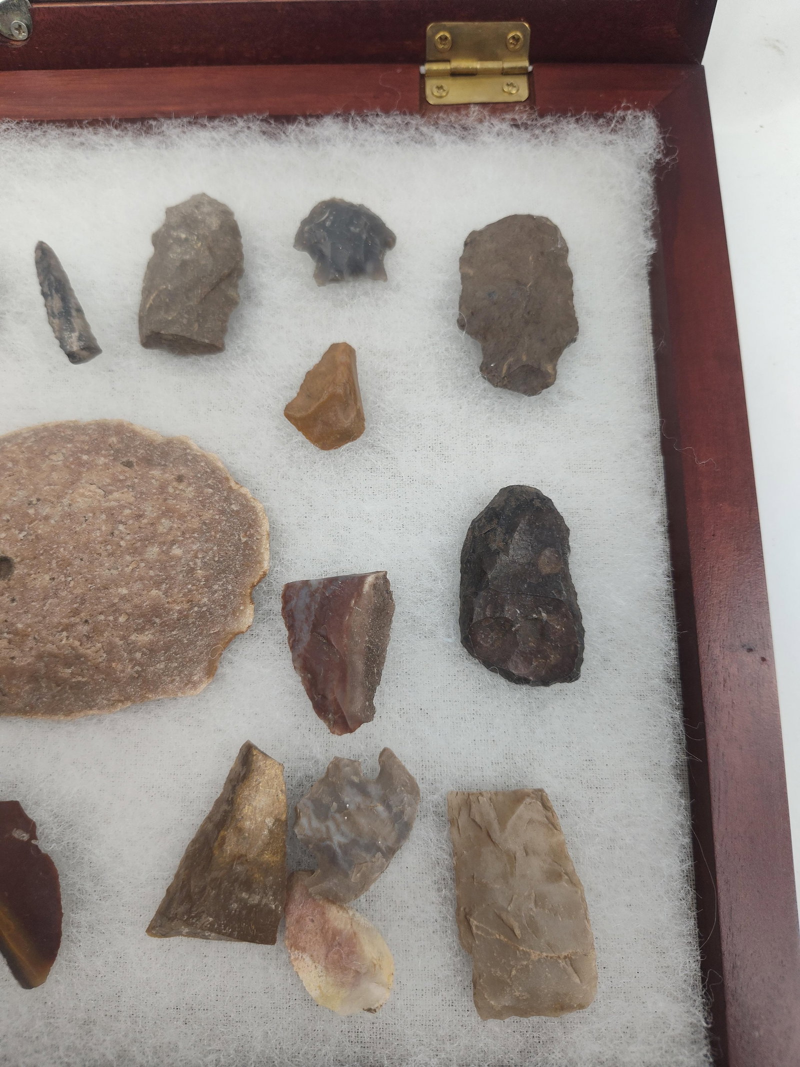 Lithic Artifacts & Points, Wood Case - 4