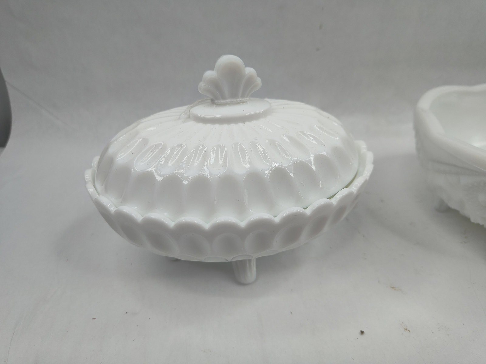 Set American Milk & Ruby Glass Items - 4
