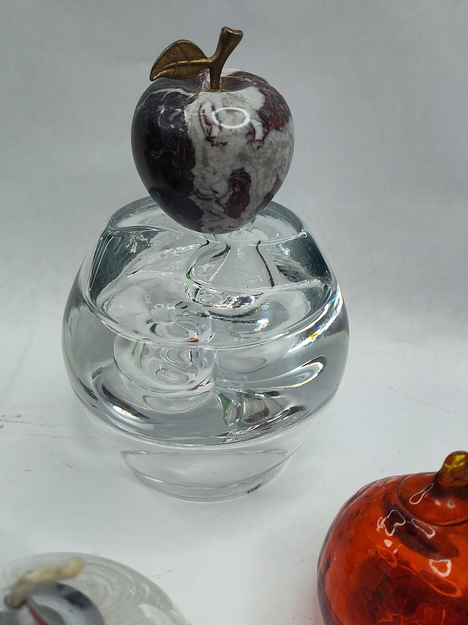Set Art Glass & Stone Apple Objects - 2