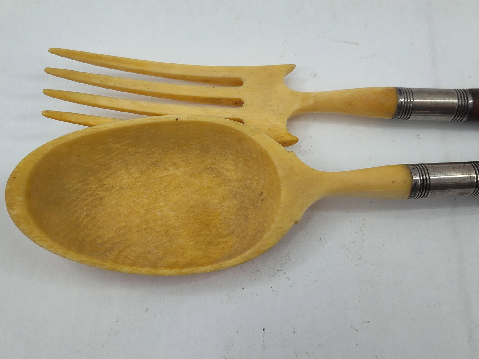 Gorham Co. Pair Wood & Bone Servers - 5