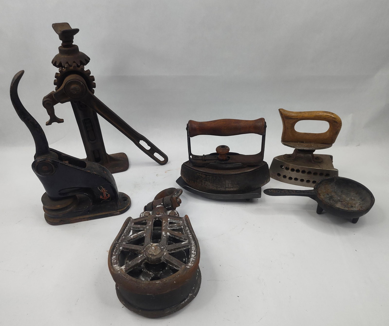 Set & Cast Iron Tools (1 of 10)