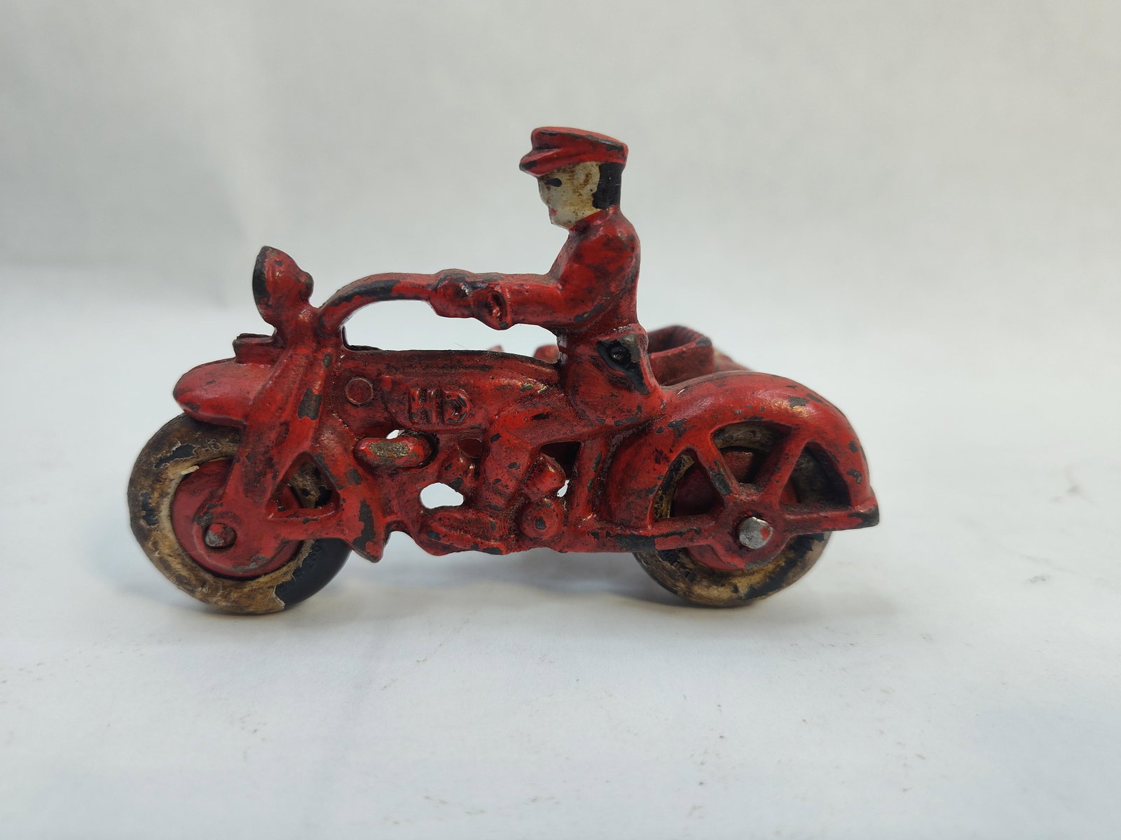 Harley-Davidson Cast Iron Motorcycle (1 of 6)