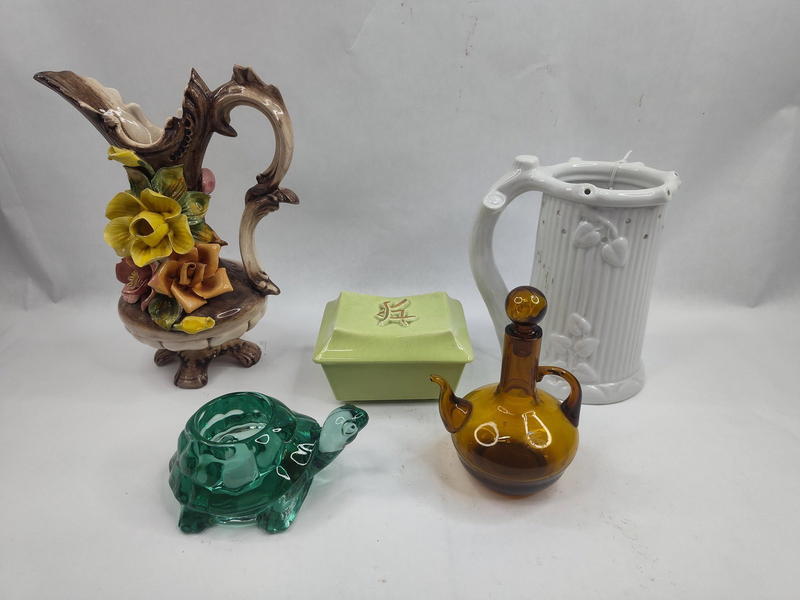 Collection of Decorative Ceramic and Glass Objects (1 of 9)