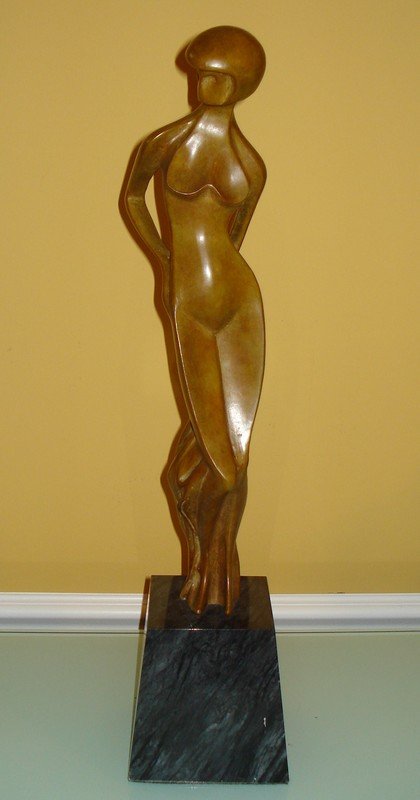 LARGE ALEXANDER ARCHIPENKO RUSSIAN-UKRAINIAN BRONZE: LARGE ALEXANDER ARCHIPENKO RUSSIAN-UKRAINIAN BRONZE Alexander Archipenko (1887-1964) Large Bronze Sculpture of Nude Woman Measures 17.5" Tall Marble Base 5 1/2" x 5 1/2" x 2.3" Signed after Archipenko