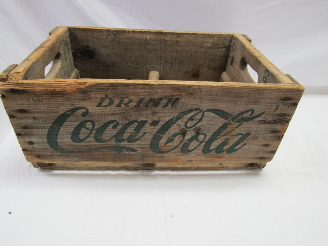 Antique French Coca-Cola 6 Pack Crate: Antique French Coca-Cola 6 Pack Crate. In very good condition. Measures 19.75 x 12.25 x 8.75"