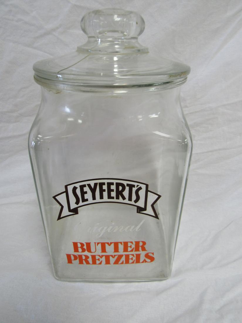 1930's - 40's Seyferts Pretzel Jar: 1930's - 40's Seyferts Pretzel Jar. Front of Jar Reads "Seyferts Original Butter Pretzels". Excellent Condition. No chips/ cracks. 13" tall.