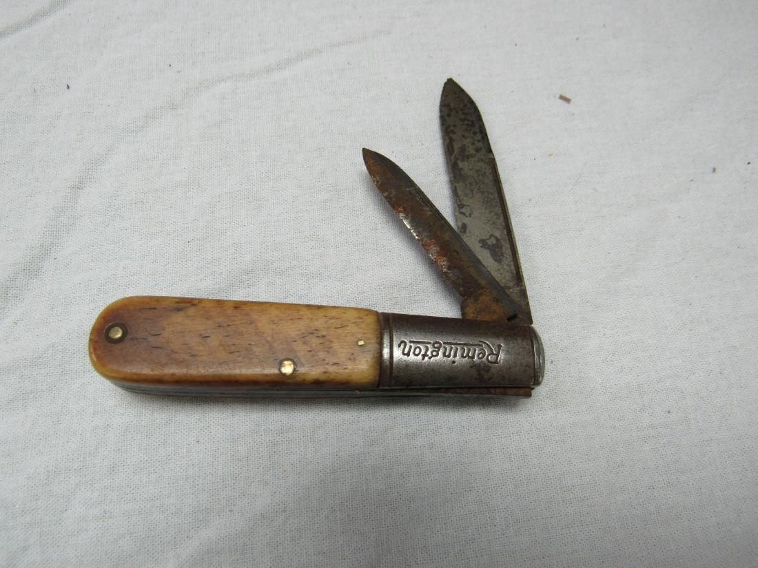 Antique 2 Blade Remington Bone Handled Knife: Antique 2 Blade Remington Bone Handled Knife. Good condition. 1 blade loose. Opened measures 6". Closed measures 3.25".