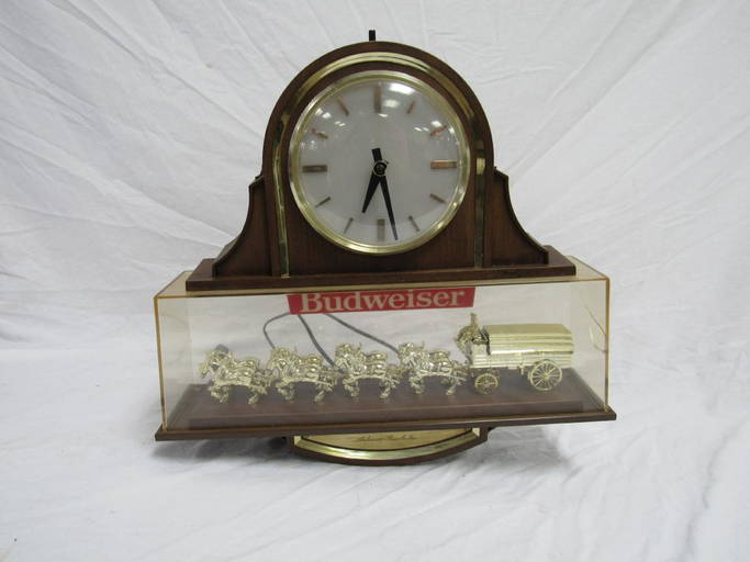 Vintage Budweiser Clydesdale Clock
