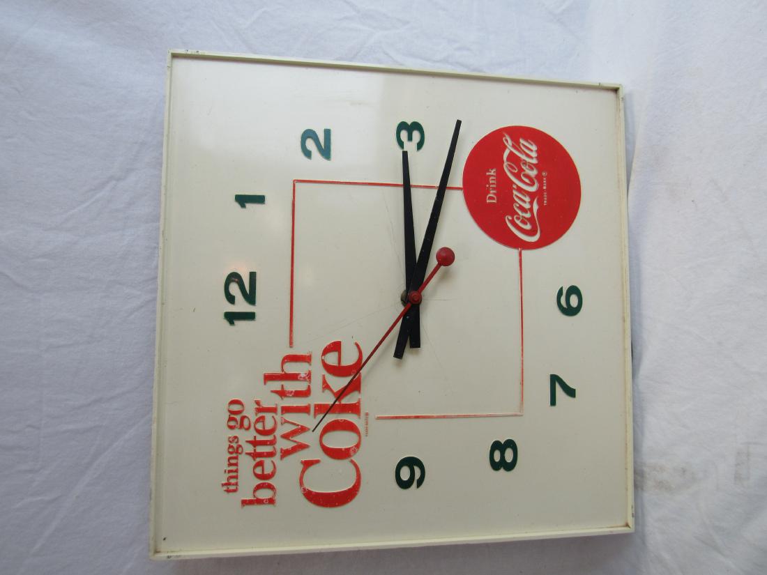 Vintage "Things Go Better With Coke" Coca-Cola Clock: Vintage "Things Go Better with Coke" Coca-Cola Clock. Clock in overall good working conition. Measures 14 x 14"