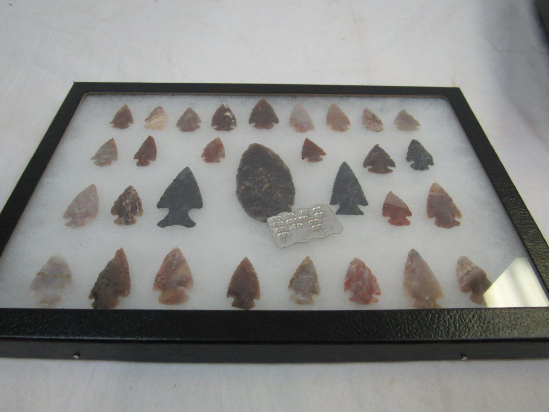 Lot of 27 Modern Projectile Points, 3 Native American: Lot of 27 Modern Projectile Points, 3 Native American Points. 27 modern points measure 1 - 1.5", larger points measure 2, 1.75, 2.5"