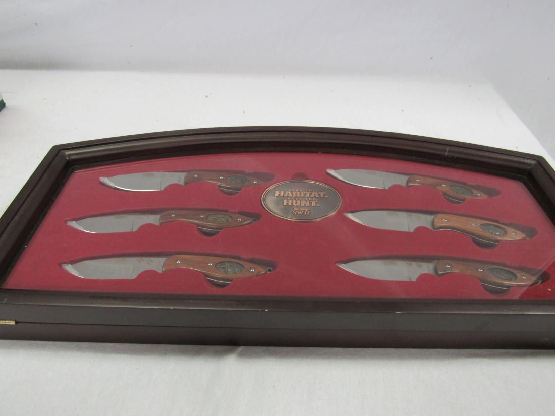Wild Turnkey Federation Knife Presentation Case: Wild Turnkey Federation Knife Presentation Case. Set contains 6 fixed blade Stone River knives. Blade etchings include track marks made by turkey, prong horn, white tail deer, quail, pheasant, and elk