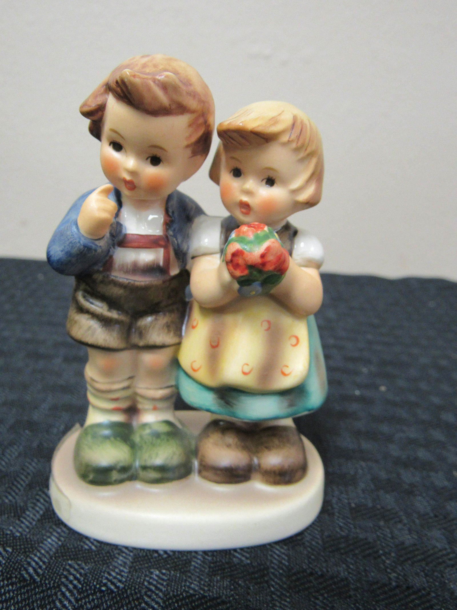 Vintage Goebel Hummel Figurine "We Congratulate" Dated: Vintage Goebel Hummel Figurine "We Congratulate" Dated 1952. Excellent condition. 4" tall