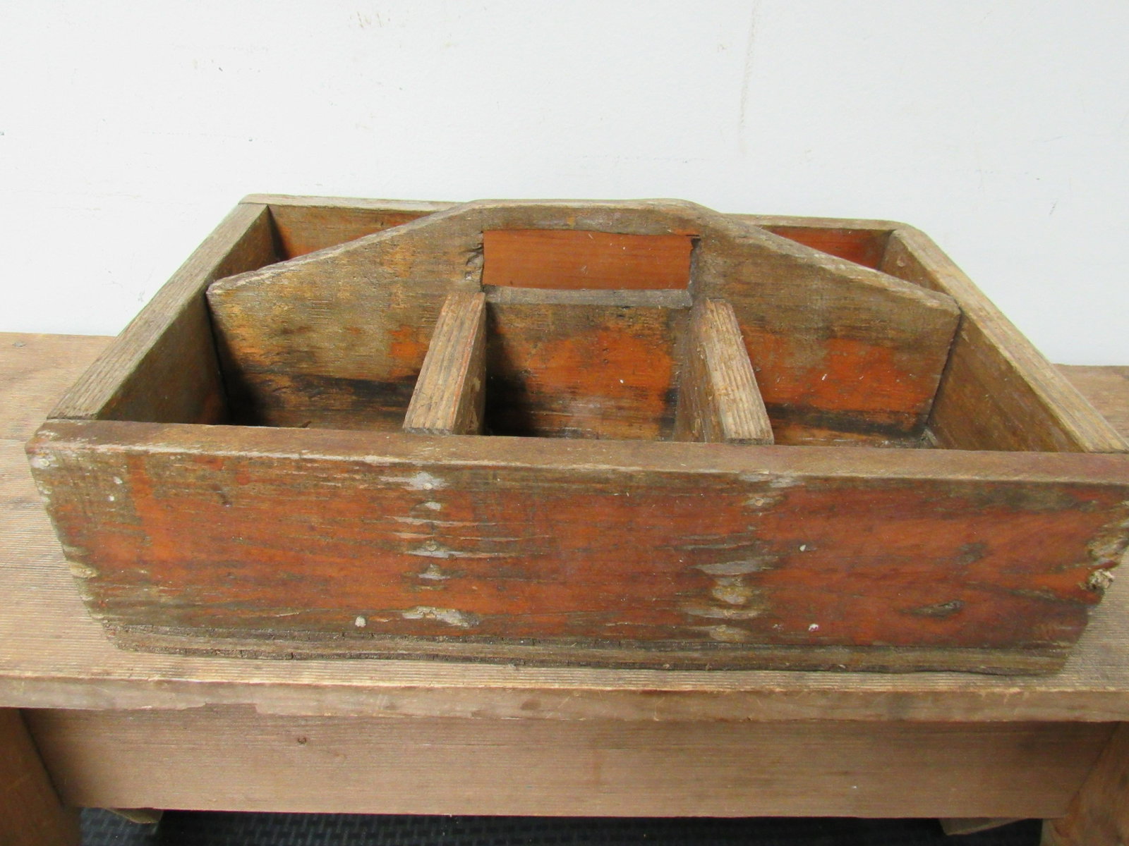 Primitive Style Handmade Tool Box: Primitive Style Handmade Tool Box. Good condition. 16" x 10.5" 5.5"