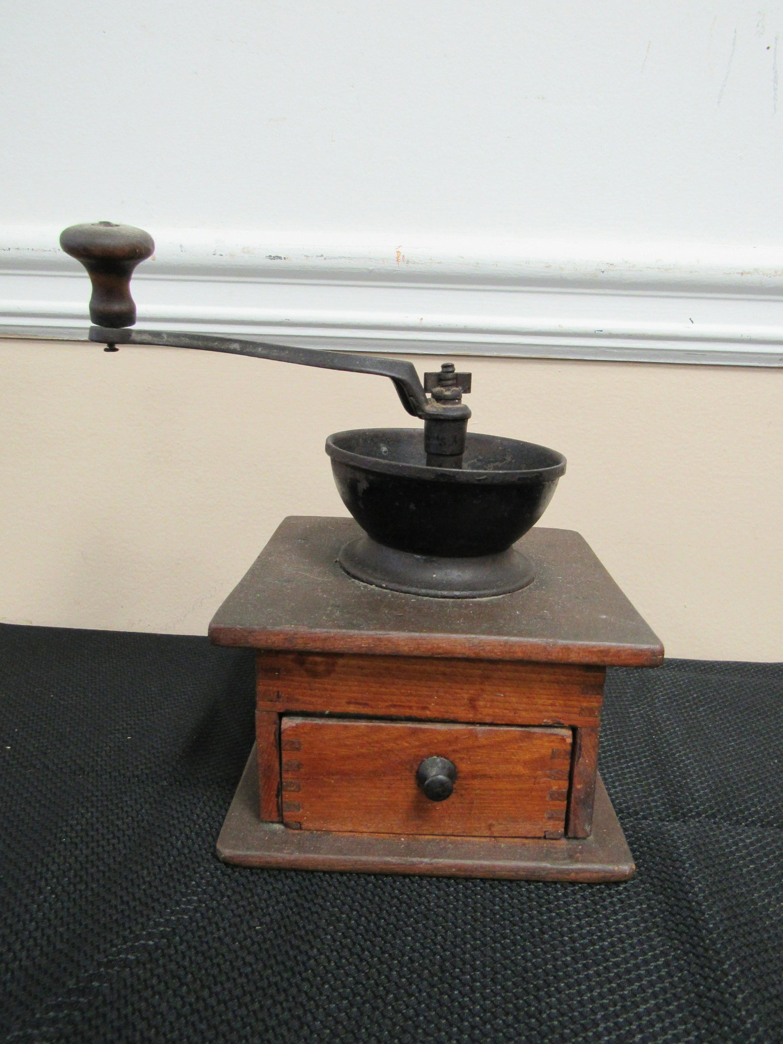 Antique Coffee Grinder: Antique Coffee Grinder. Excellent working condition. Box constructed with finger joints. 9.5" x 6.5" x 6.5"