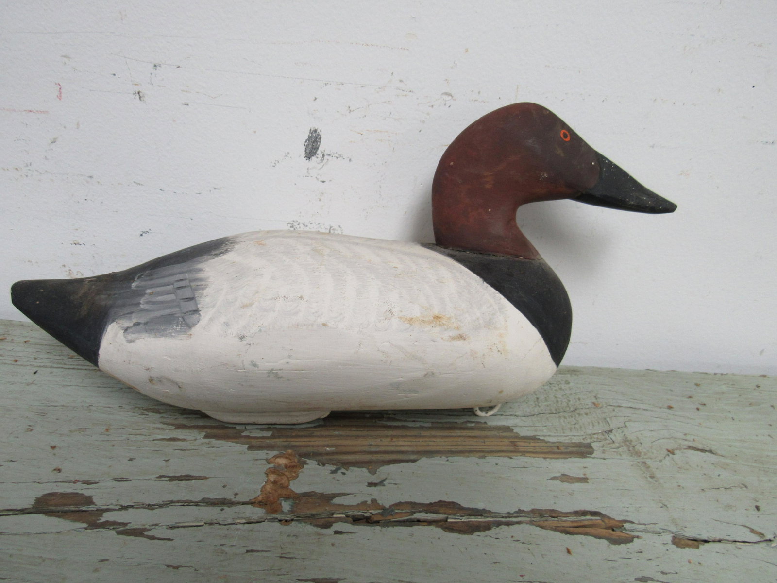 Paul Gibson (1902 - 1984) Canvasback Mallard: Paul Gibson (1902 - 1984) Canvasback Mallard. Good condition. 16" x 6.75"