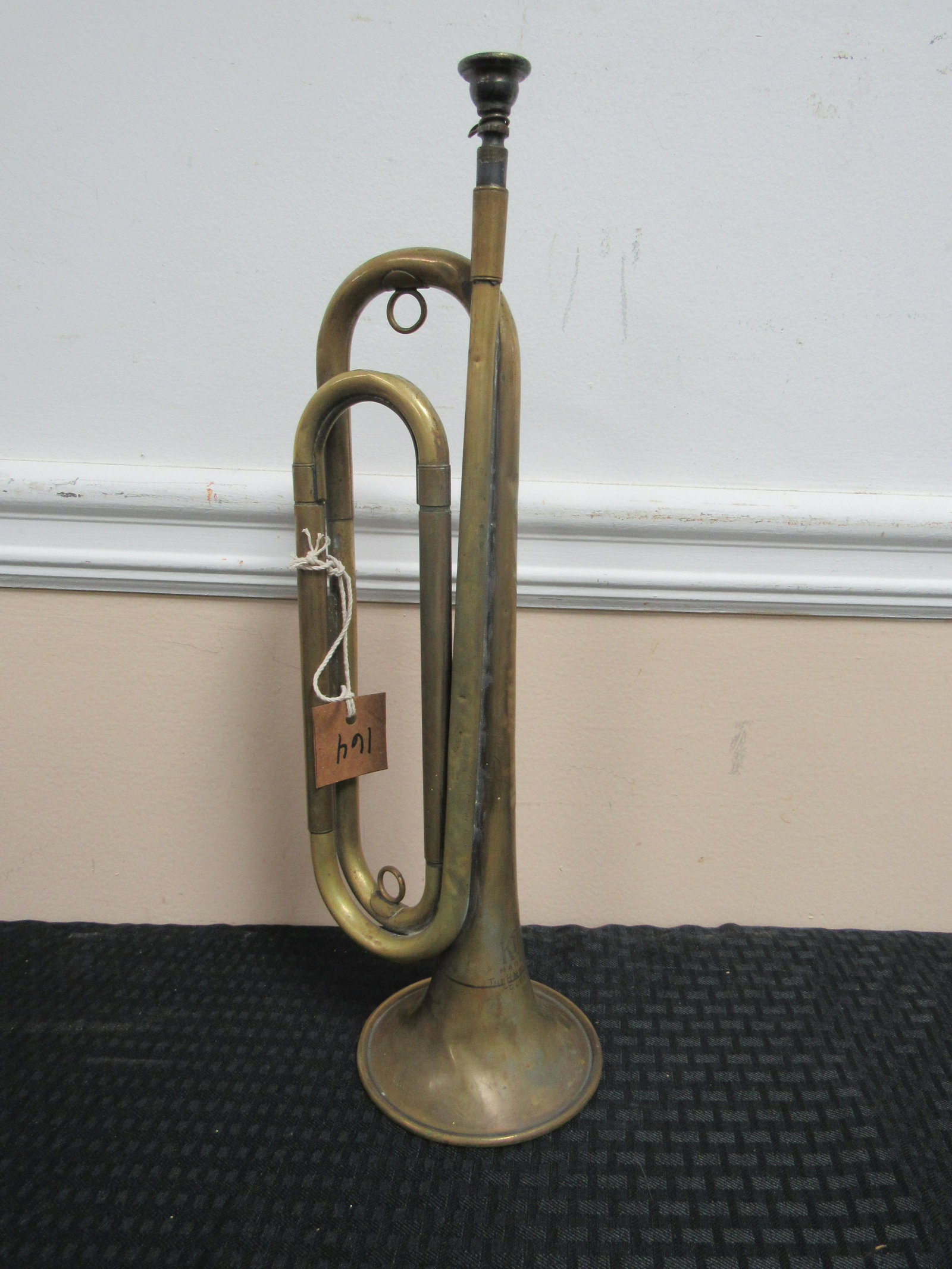 Circa 1917-1920 King Military Bugle: Circa 1917-1920 King Military Bugle. Horn of Bugle reads "King Made by the H.N. White Co. Clev-O". Good to very good condition with some dents, as photographed. 16.5" x 3.5"