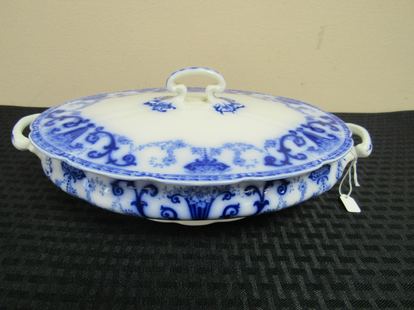 Antique English W.H. Grindley & Co. "Denton" Flow Blue: Antique English W.H. Grindley & Co. "Denton" Flow Blue Tureen #844. Very good condition. 12" x 7.75"
