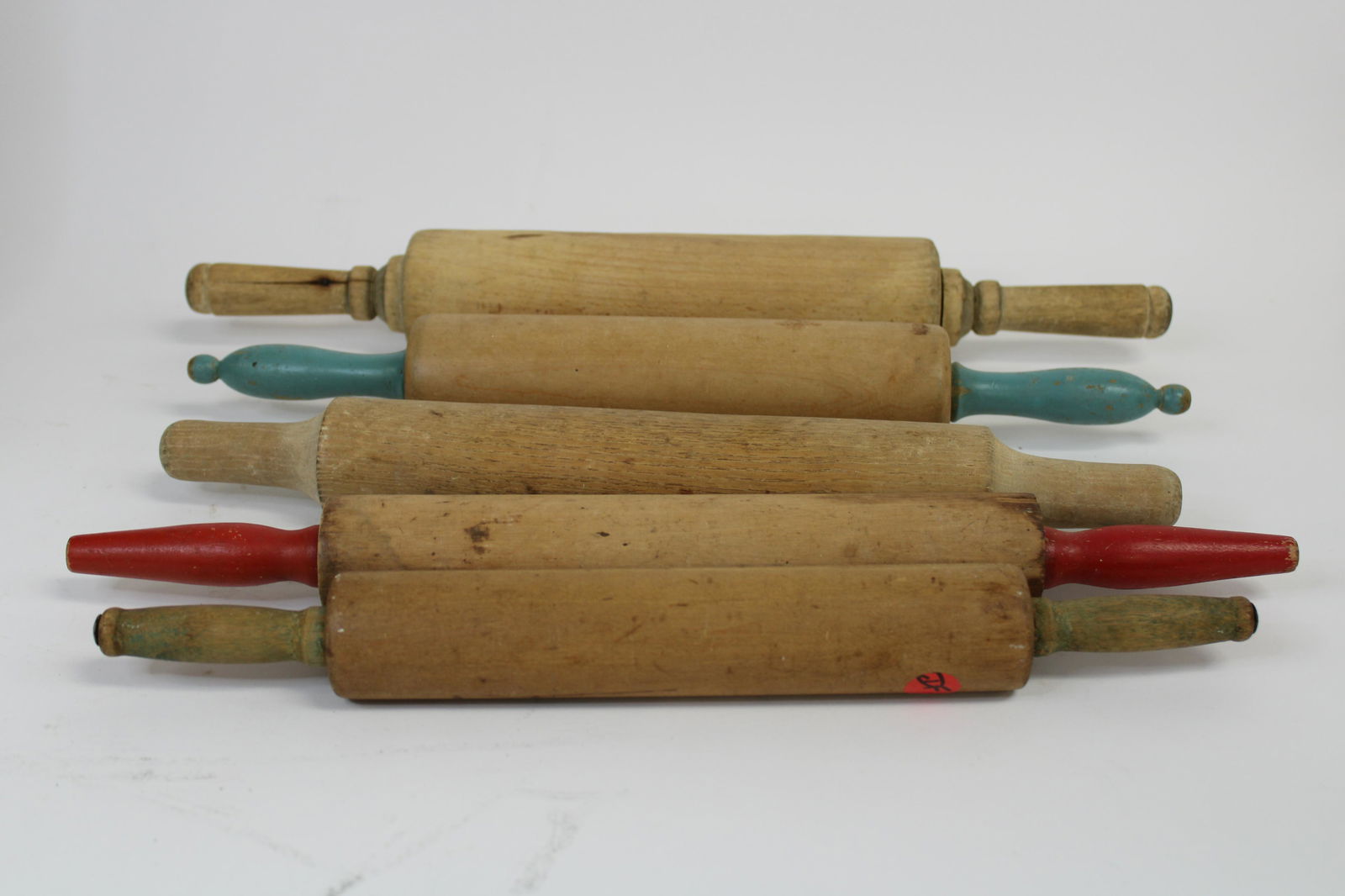 Lot of 5 Vintage Wooden Rolling Pins.: Lot of 5 Vintage Wooden Rolling Pins. Conditions vary, as photographed.