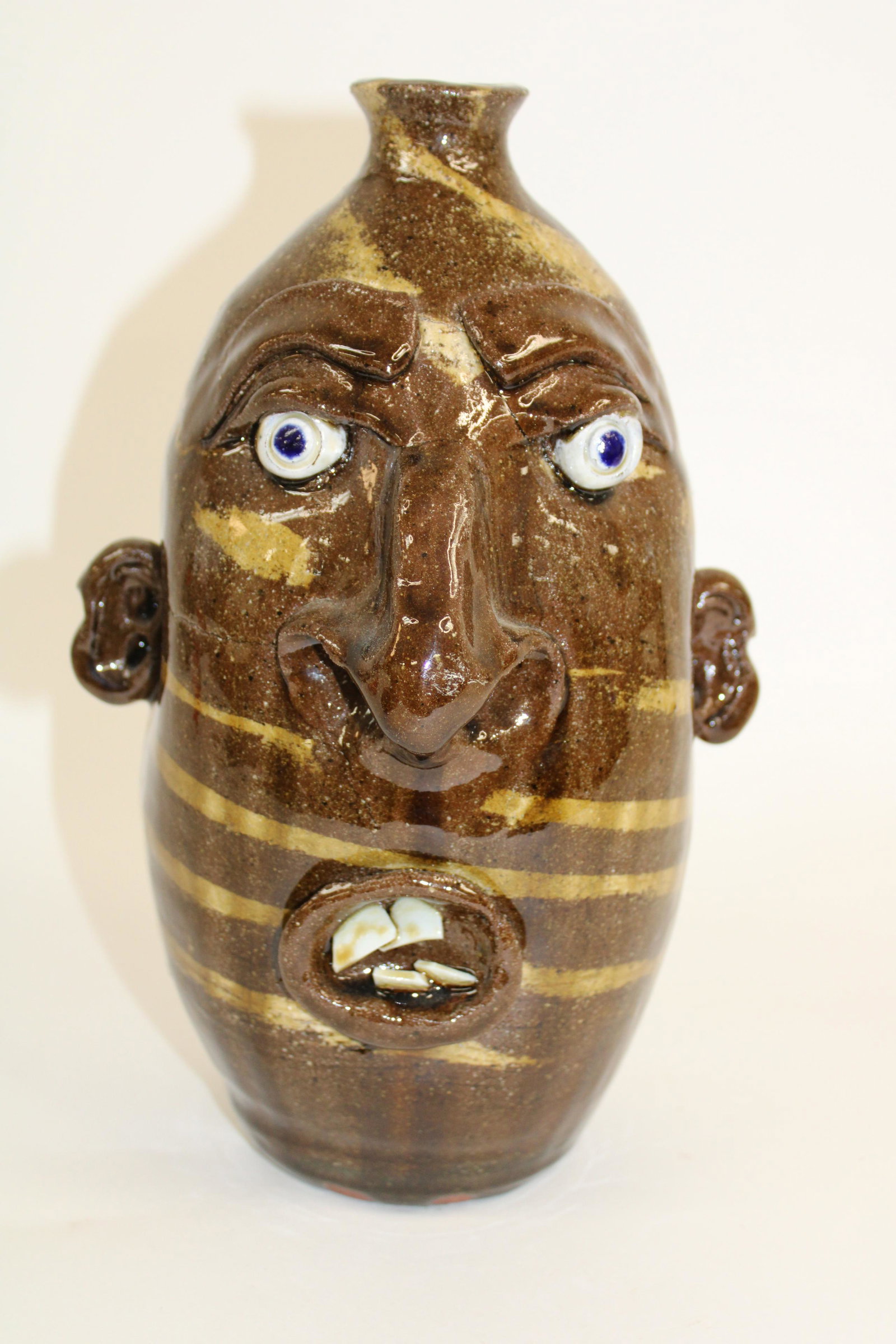 Mike Hanning Pottery Face Jug.: Mike Hanning Pottery Face Jug. Excellent condition. Dated 2003. Measures 11".